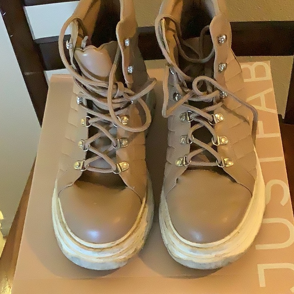 Just Fab Jane Sneakers Tennis Shoes
